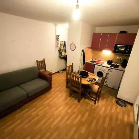, Separate Bedroom 23m Box Velos Appartement