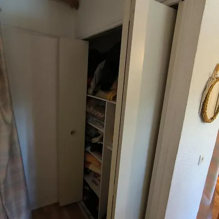 , Separate Bedroom 23m Box Velos