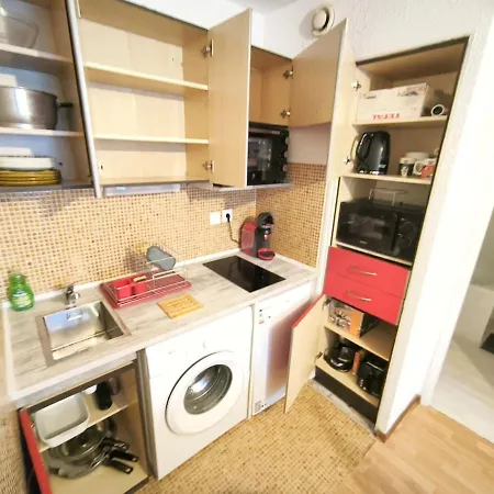 , Separate Bedroom 23m Box Velos Allos