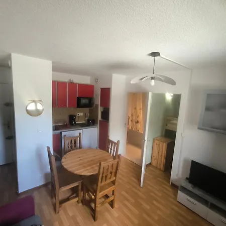 , Separate Bedroom 23m Box Velos