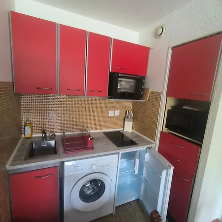 아파트 , Separate Bedroom 23m Box Velos *